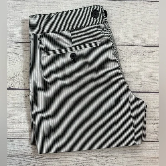 Club Monaco Black White Pinstripe Tailored Shorts Size 12 - Picture 6 of 11